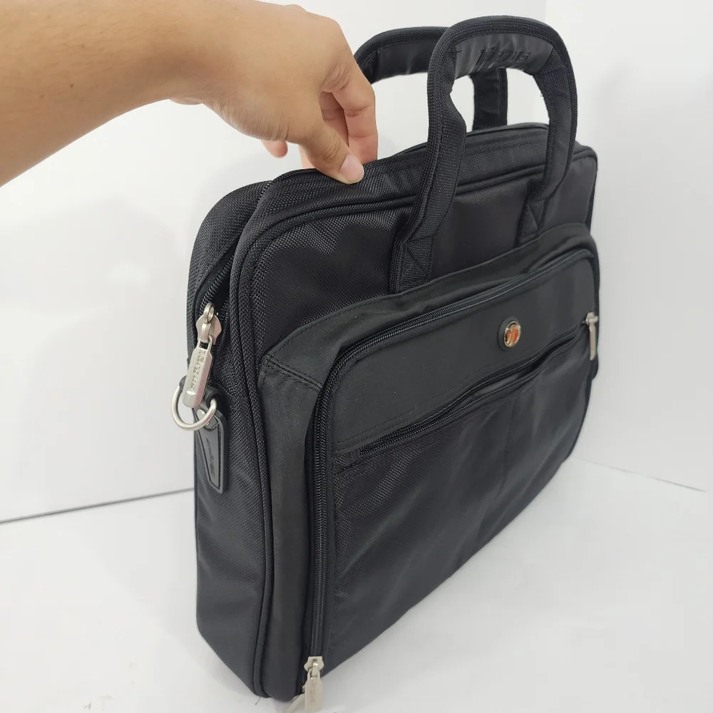 LIKE NEW Targus‎ Black Nylon Briefcase/Attache/ Organizer Bag